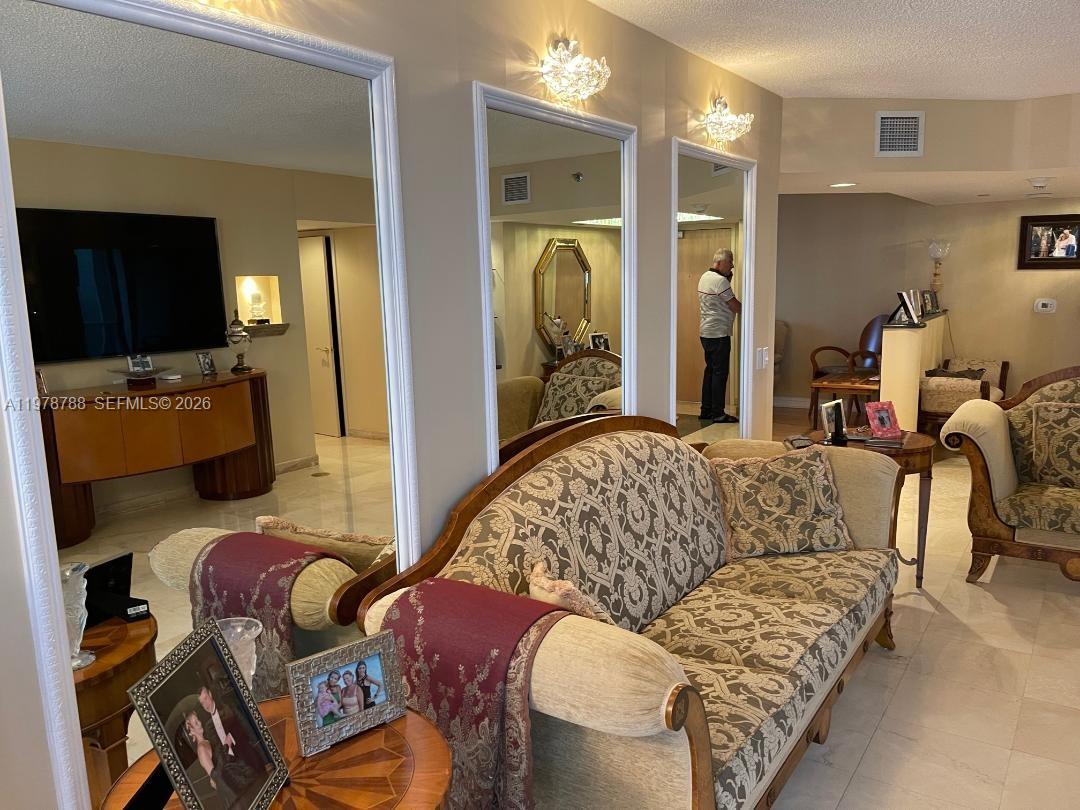 OCEANIA II CONDO - Residential