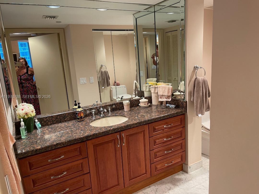 OCEANIA II CONDO - Residential