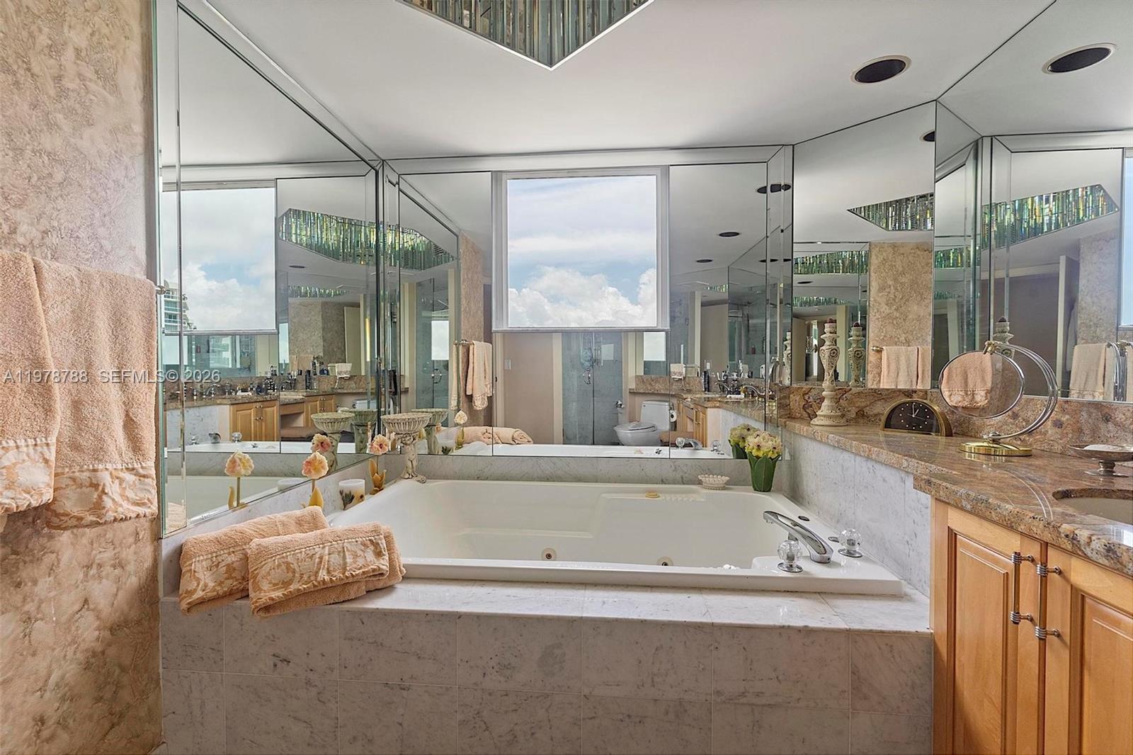OCEANIA II CONDO - Residential