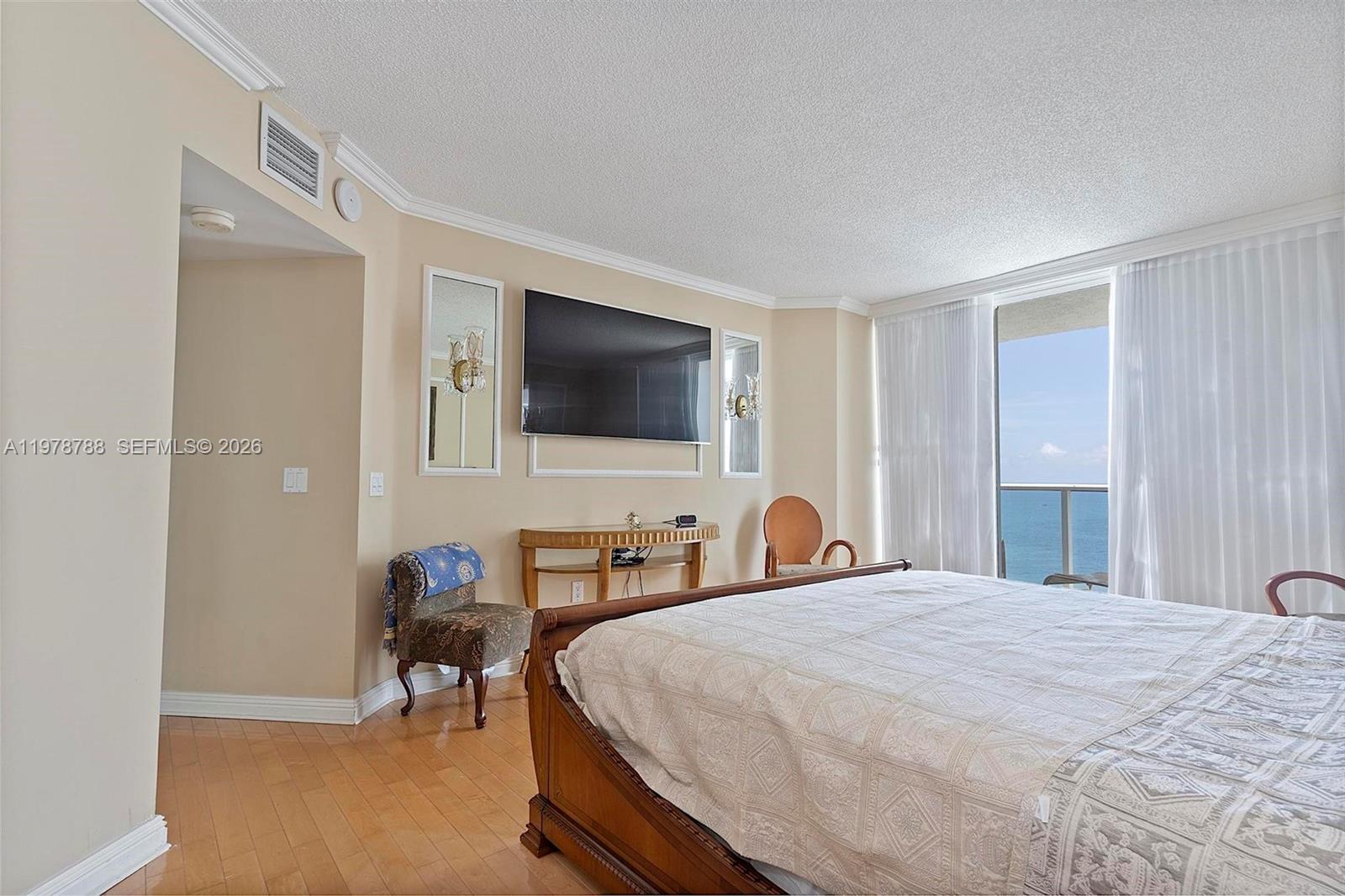 OCEANIA II CONDO - Residential