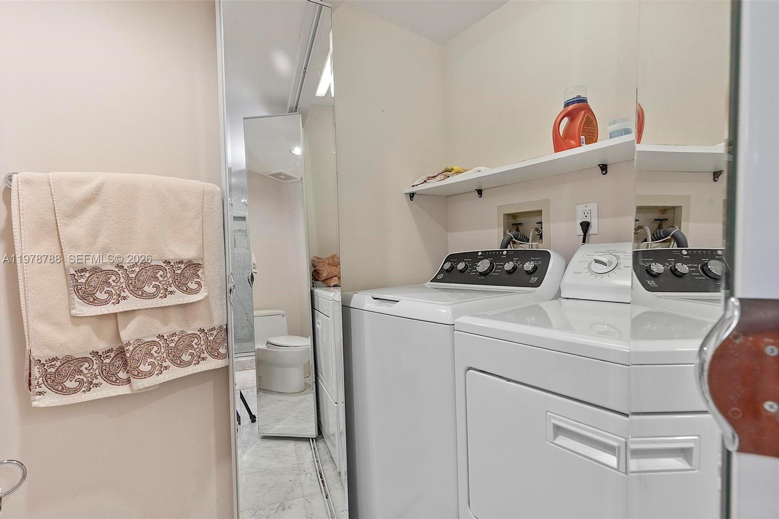 OCEANIA II CONDO - Residential