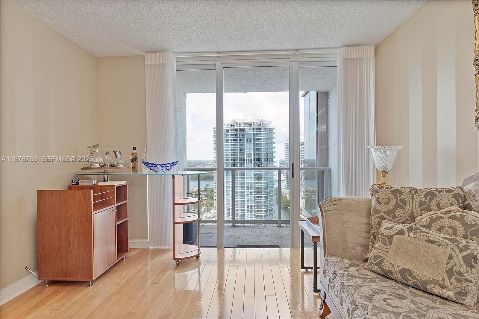OCEANIA II CONDO - Residential