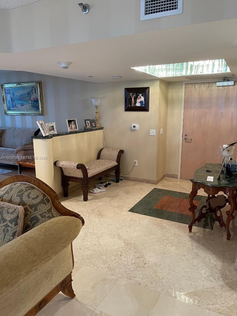 OCEANIA II CONDO - Residential