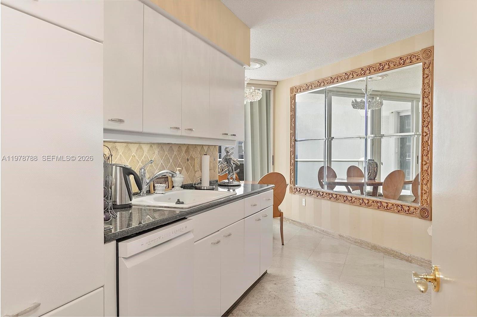 OCEANIA II CONDO - Residential