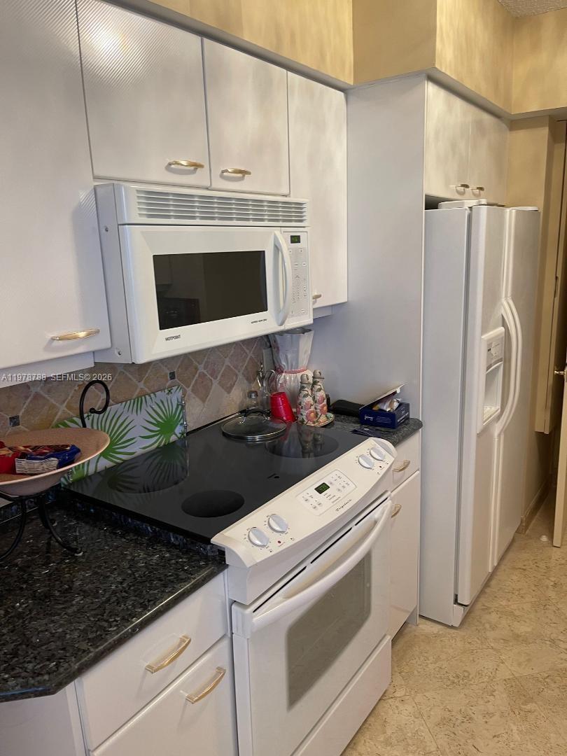 OCEANIA II CONDO - Residential