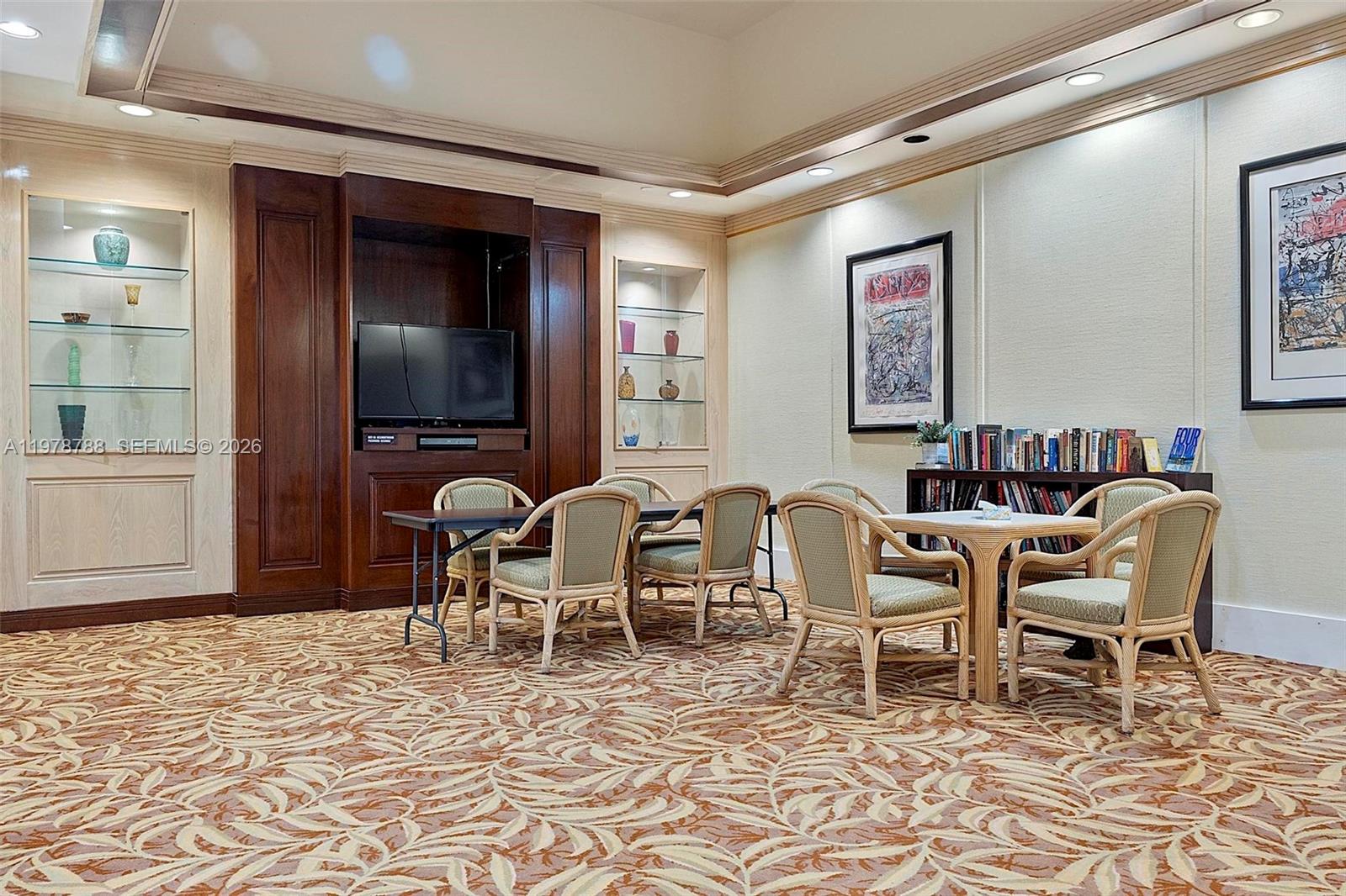 OCEANIA II CONDO - Residential