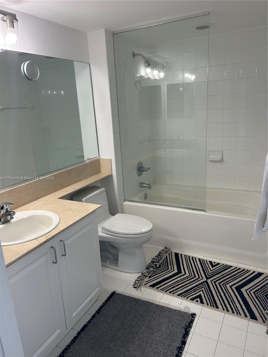 YACHT CLUB AT PORTOFINO C - Residential Lease