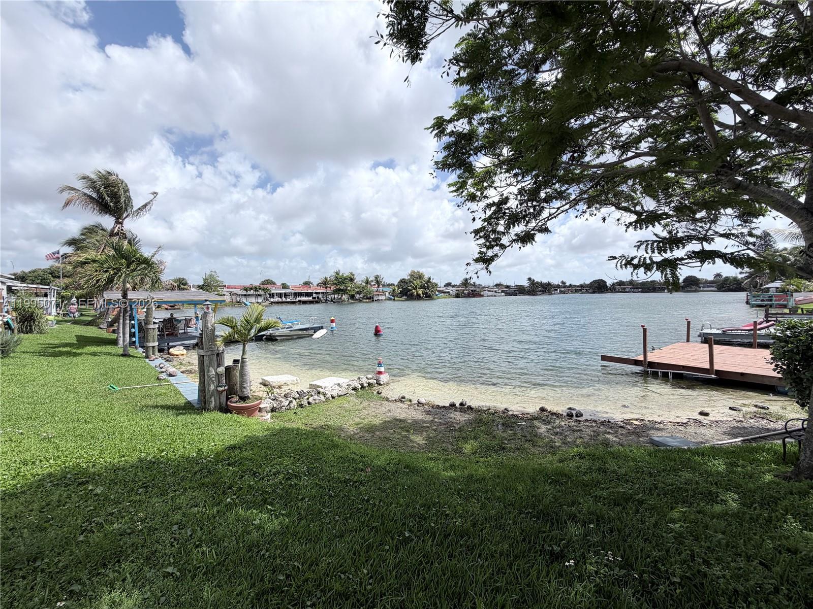 SUB OF PB 2-17 - Residential