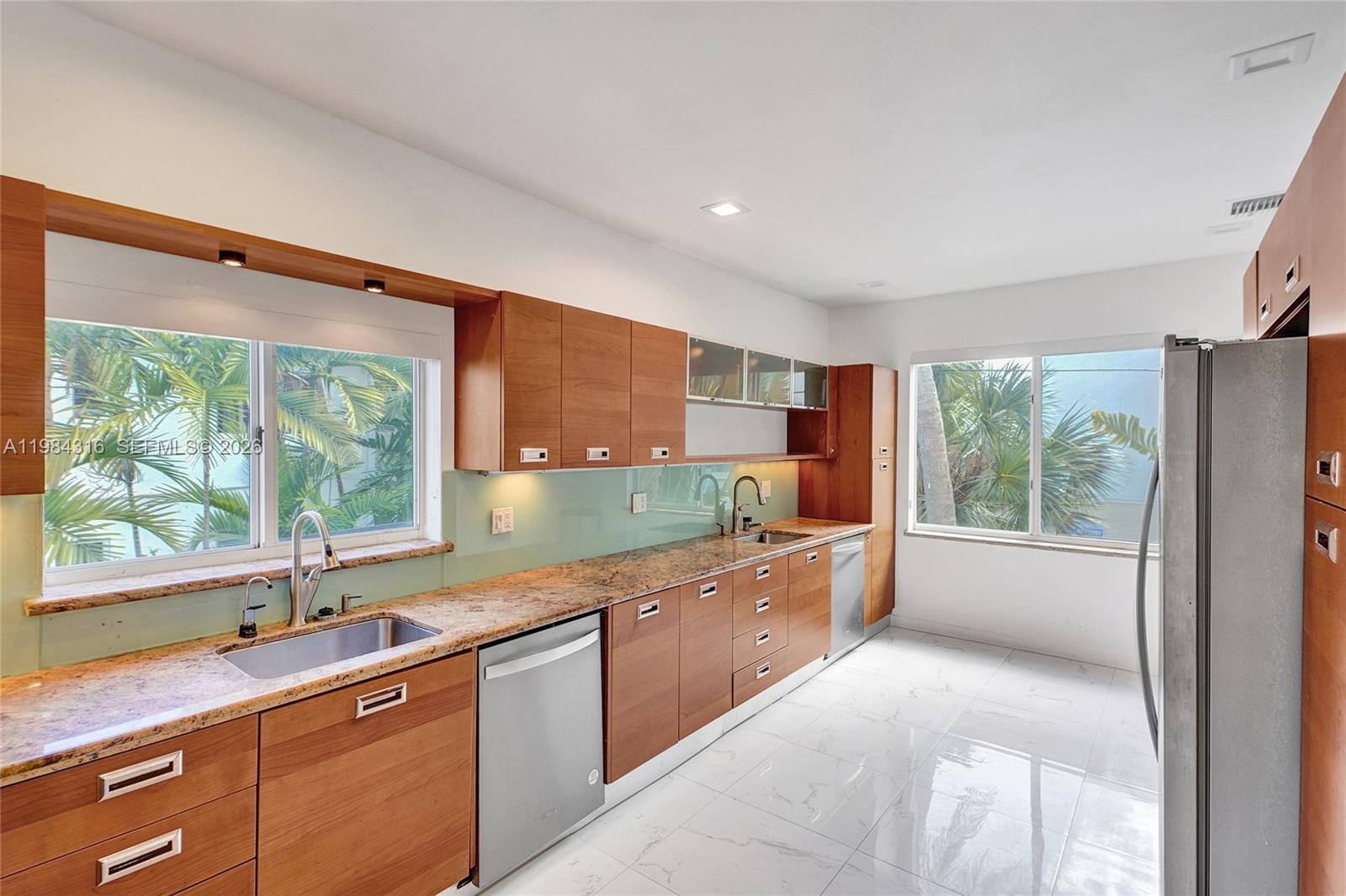 BAY HARBOR ISLAND - Residential Lease