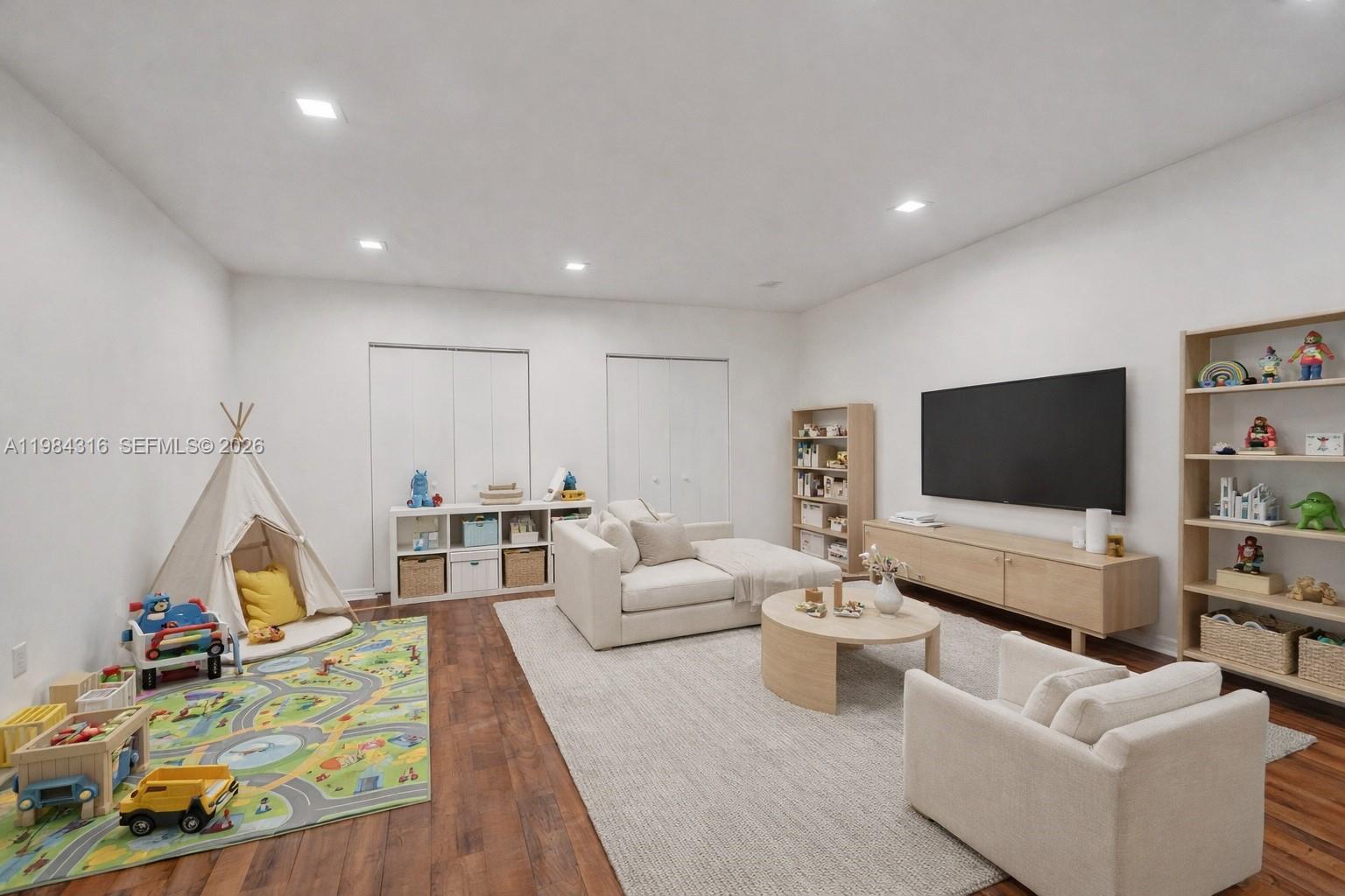 BAY HARBOR ISLAND - Residential Lease