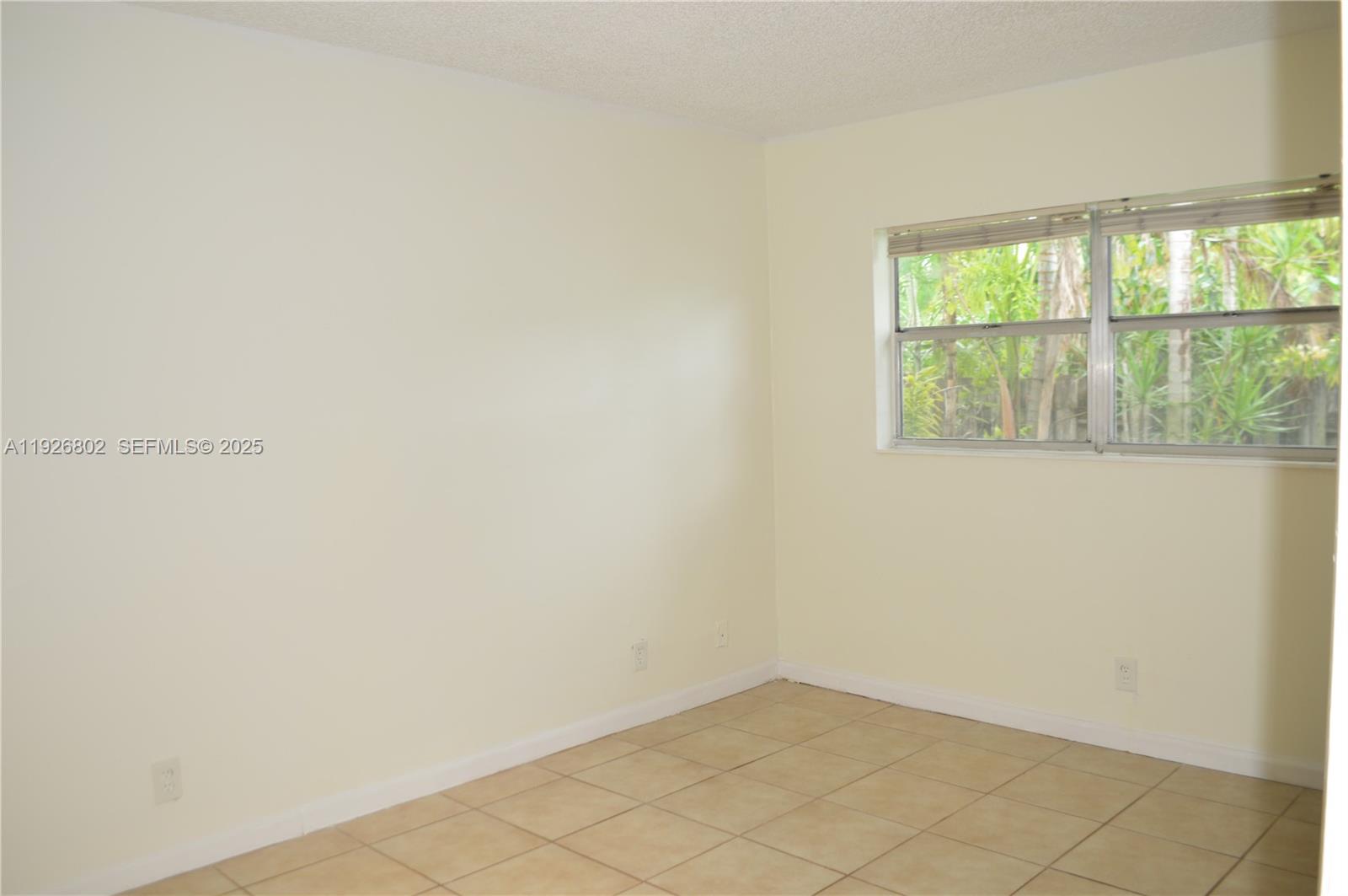 DANIA HOMESITES - Residential Lease