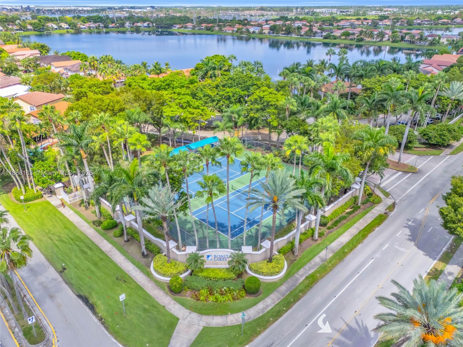 FOUR LAKES SEC 7 - Residential