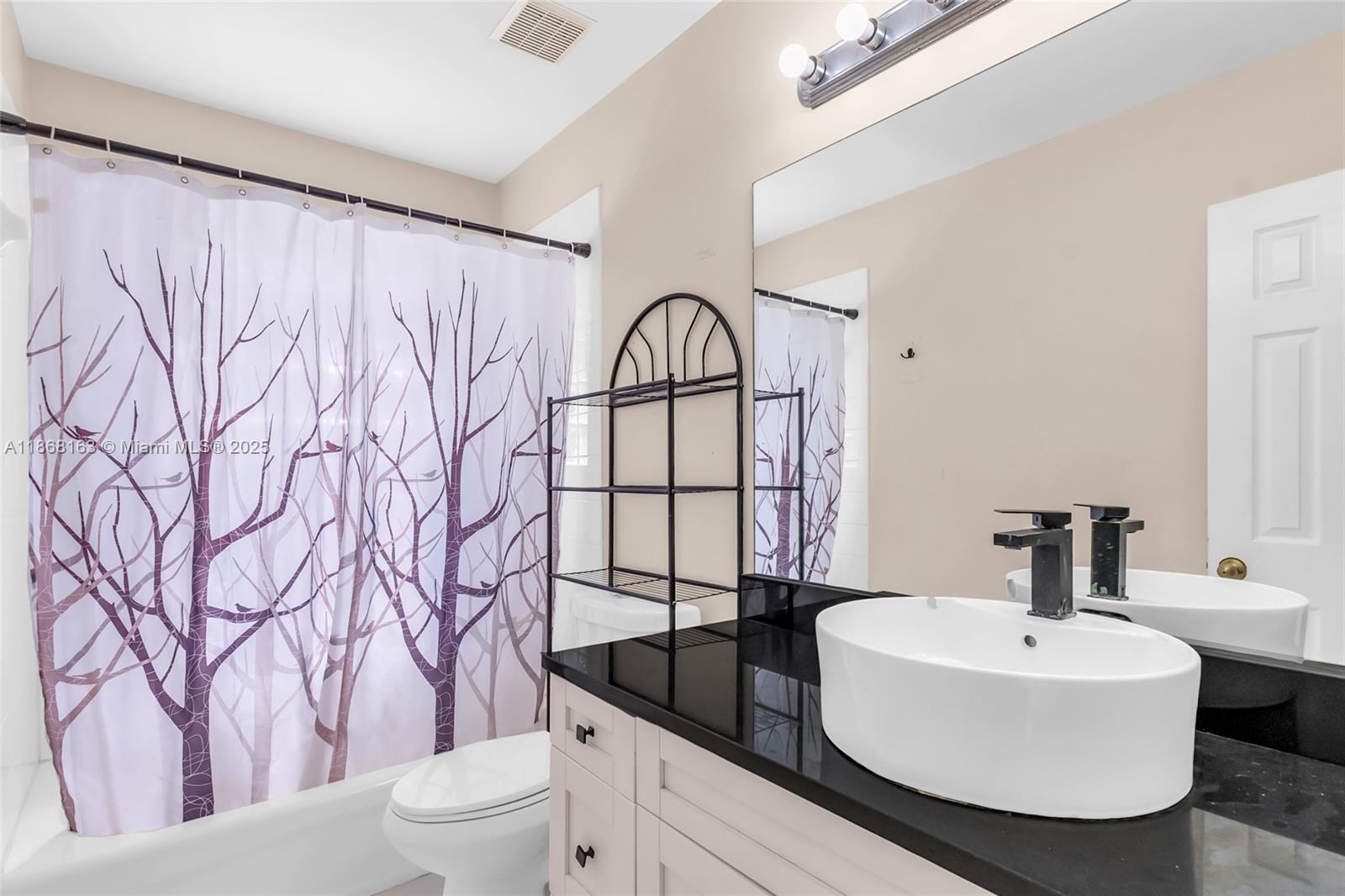 FOUR LAKES SEC 7 - Residential