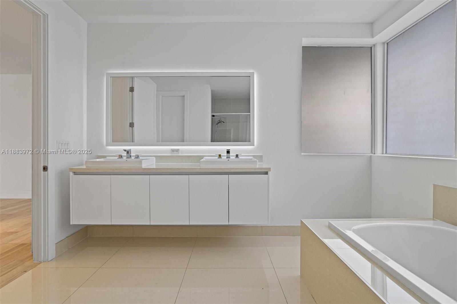 DORAL COMMONS RESIDE - Residential Lease