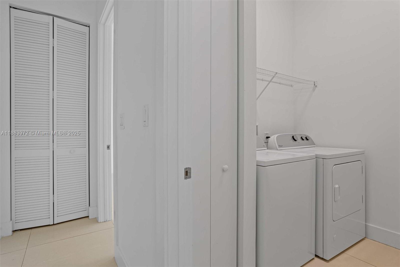 DORAL COMMONS RESIDE - Residential Lease