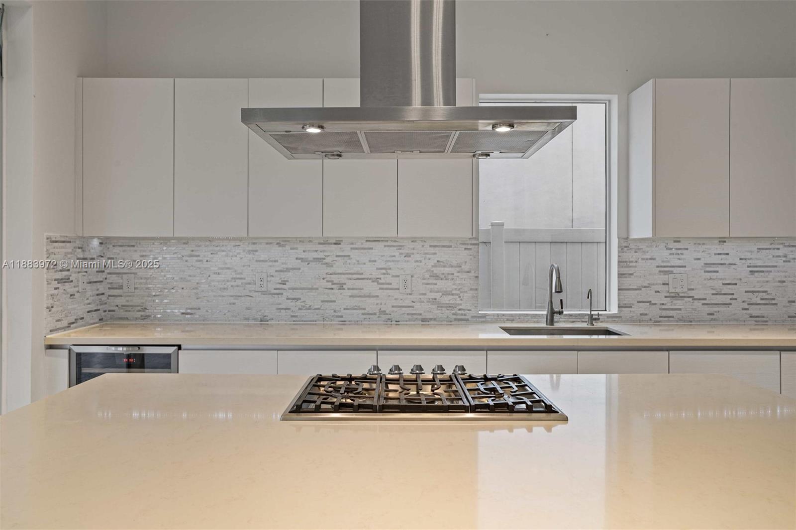 DORAL COMMONS RESIDE - Residential Lease
