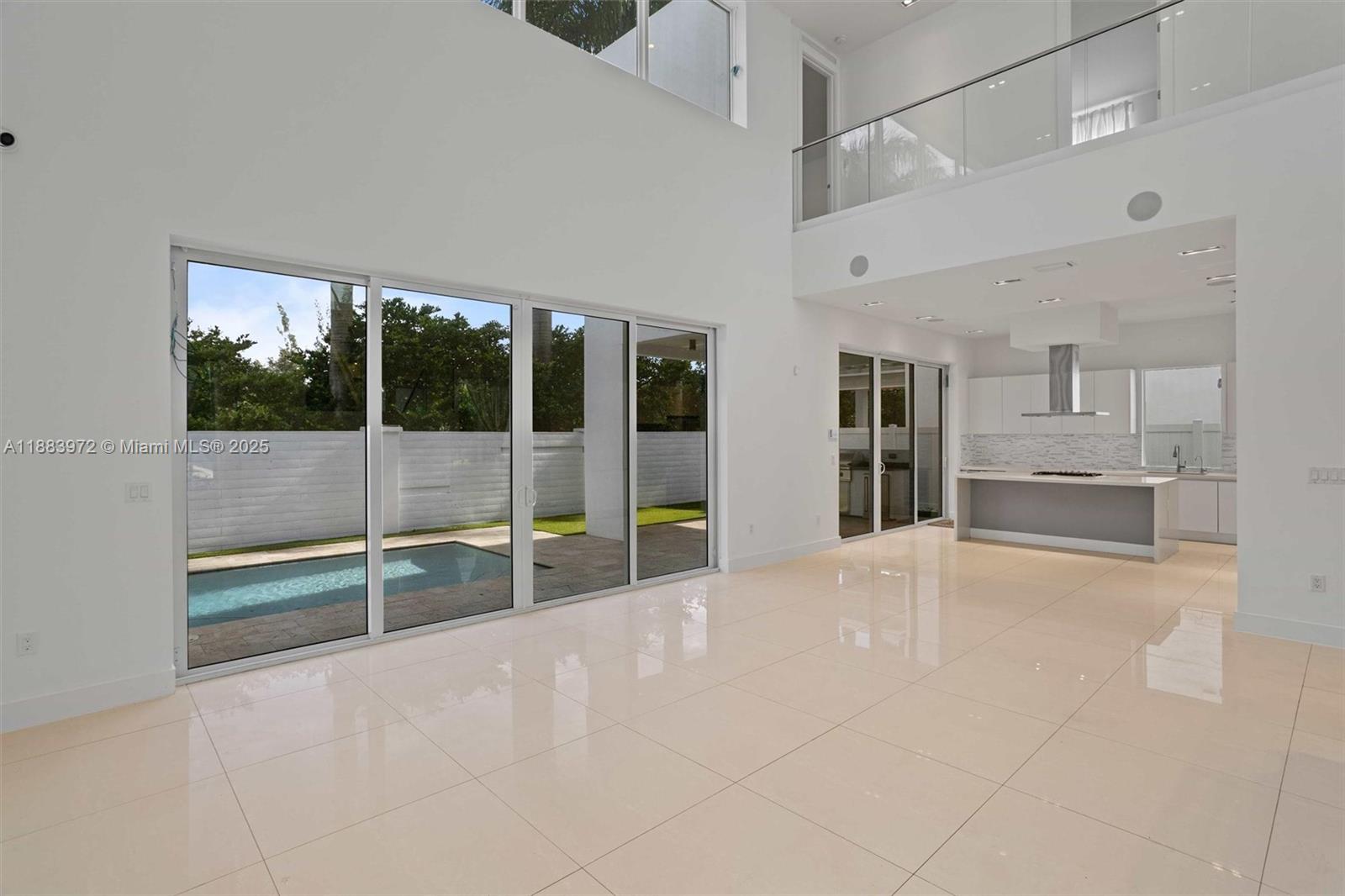 DORAL COMMONS RESIDE - Residential Lease