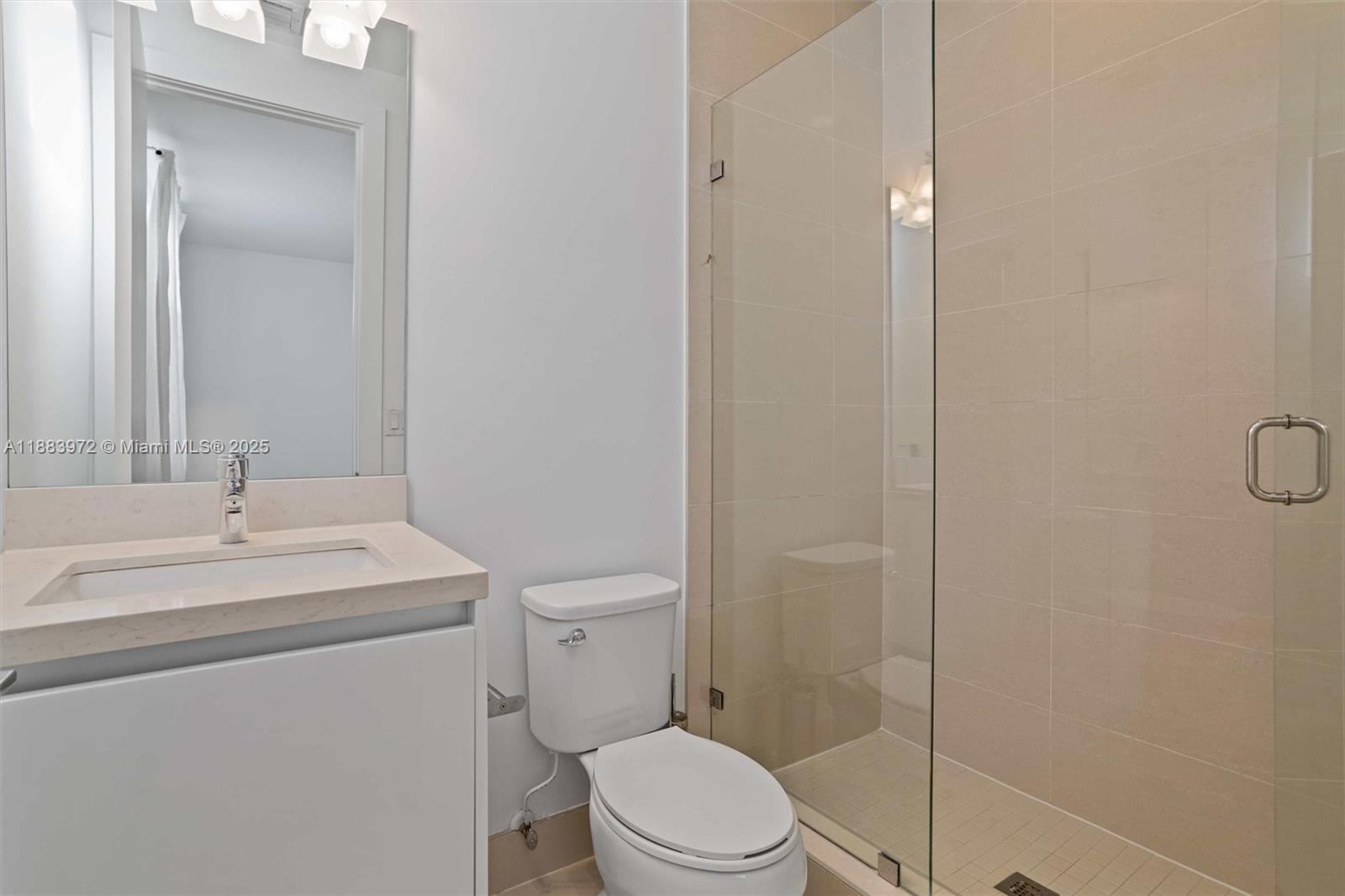 DORAL COMMONS RESIDE - Residential Lease