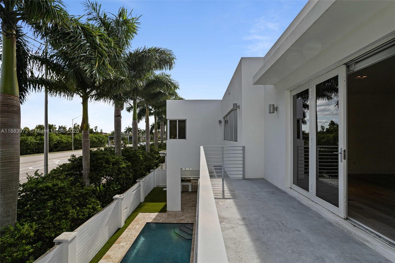 DORAL COMMONS RESIDE - Residential Lease