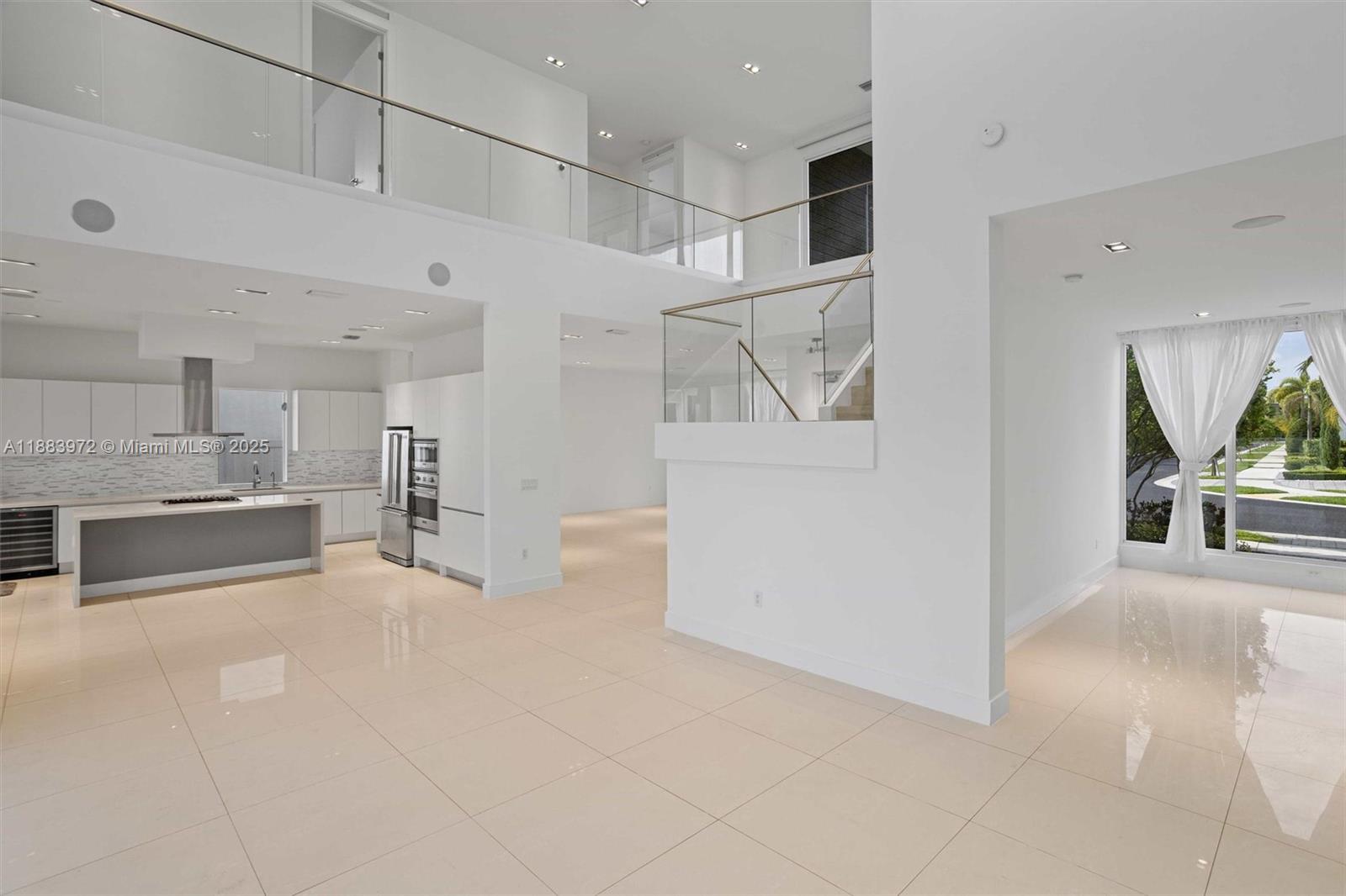 DORAL COMMONS RESIDE - Residential Lease