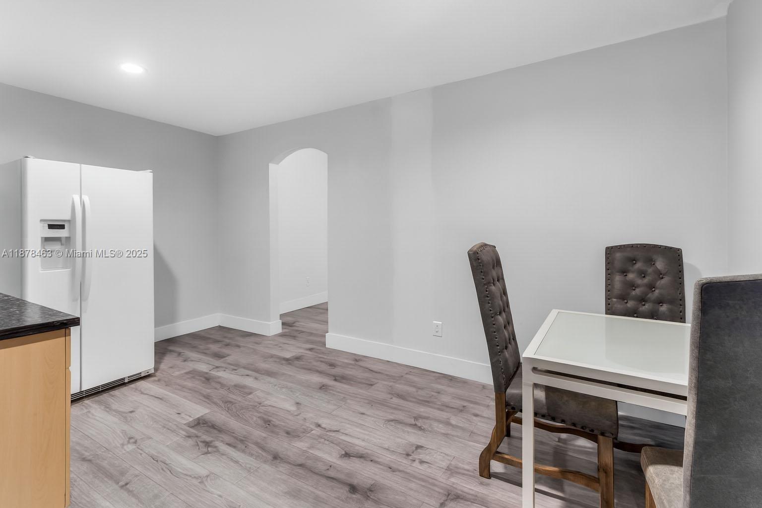 HOLLEMAN MANOR NO 2 2ND A - Residential