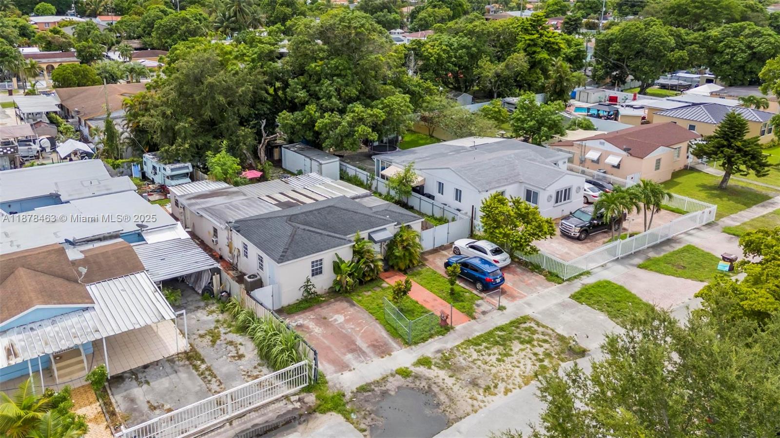 HOLLEMAN MANOR NO 2 2ND A - Residential