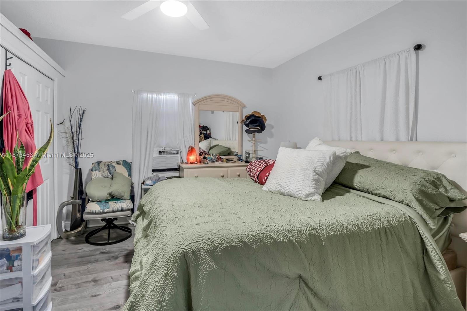 HOLLEMAN MANOR NO 2 2ND A - Residential