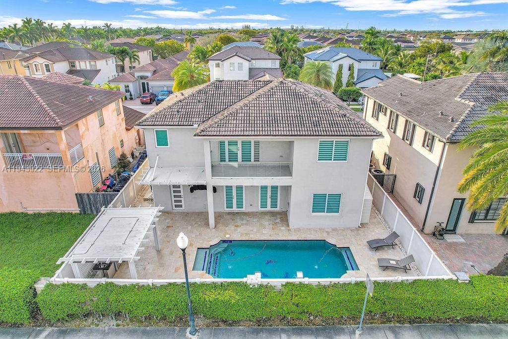 CENTURY GARDENS - Residential