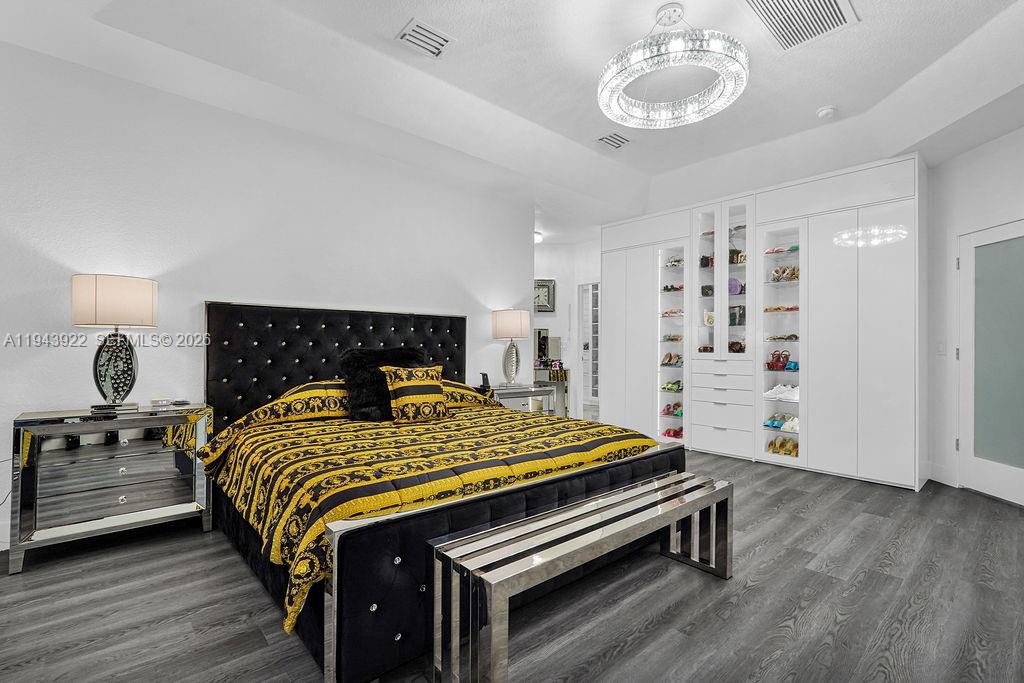 CENTURY GARDENS - Residential