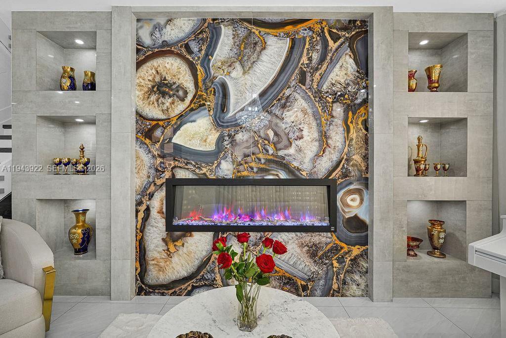 CENTURY GARDENS - Residential