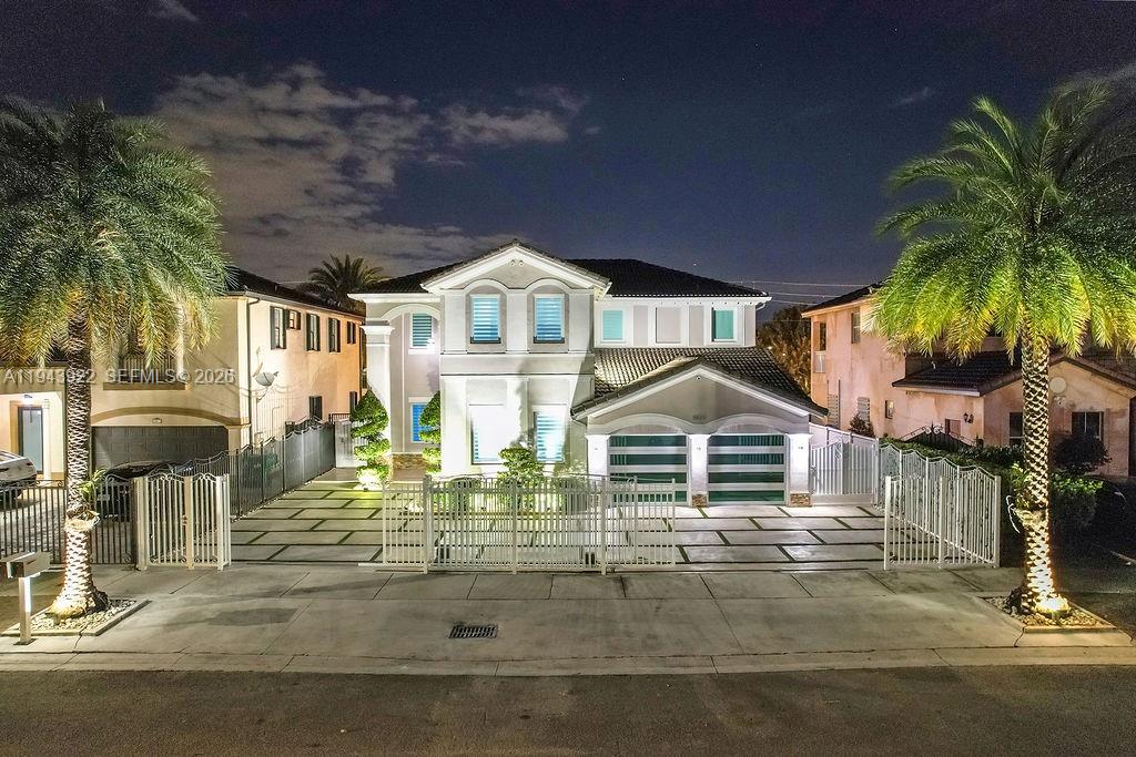 CENTURY GARDENS - Residential