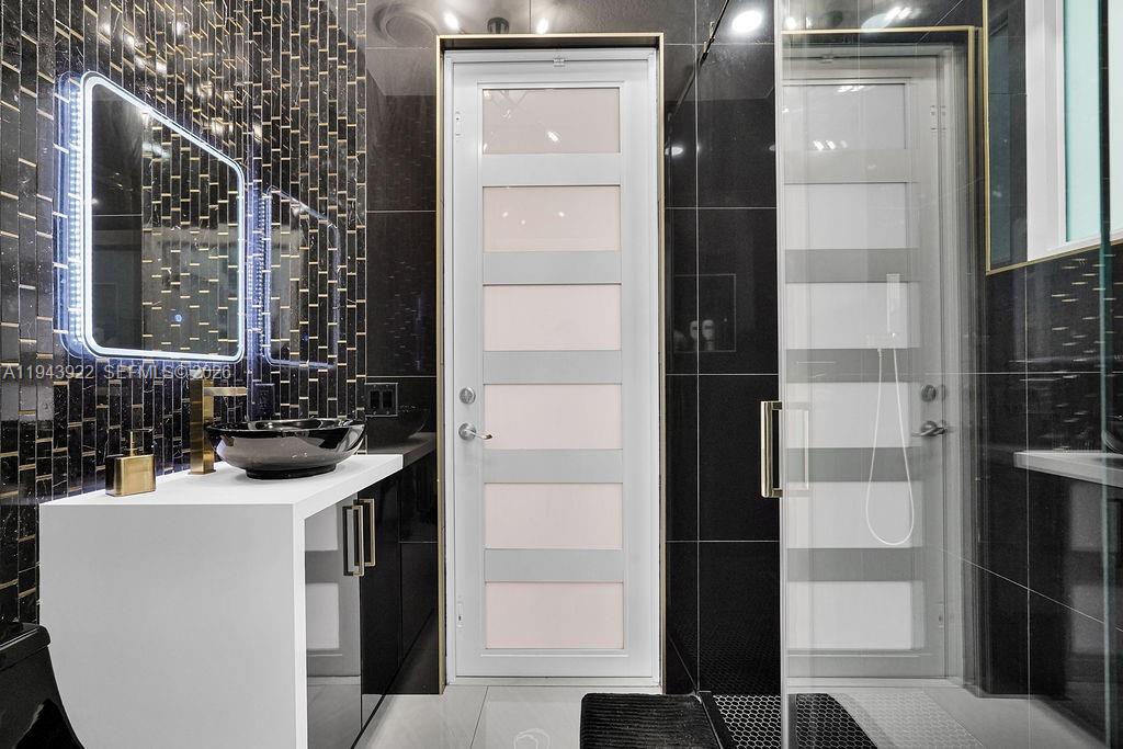 CENTURY GARDENS - Residential