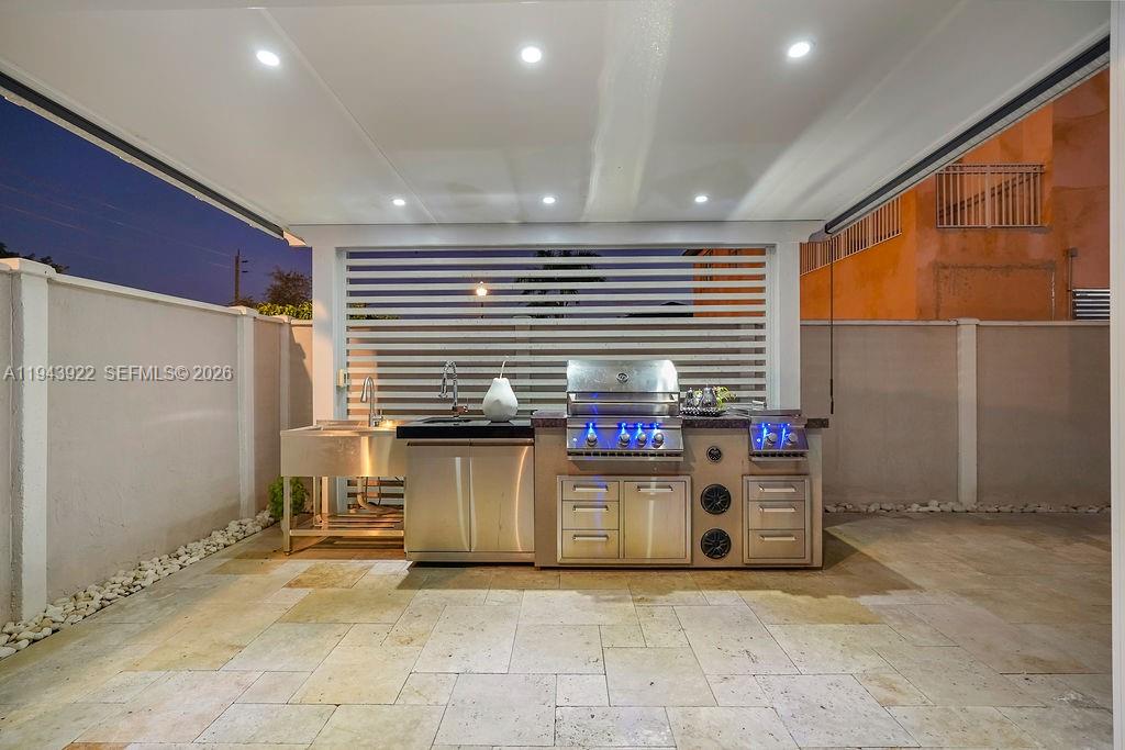 CENTURY GARDENS - Residential