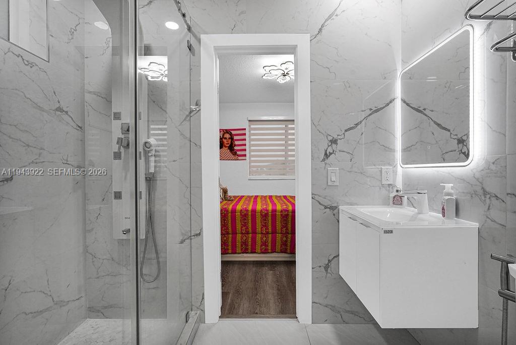 CENTURY GARDENS - Residential