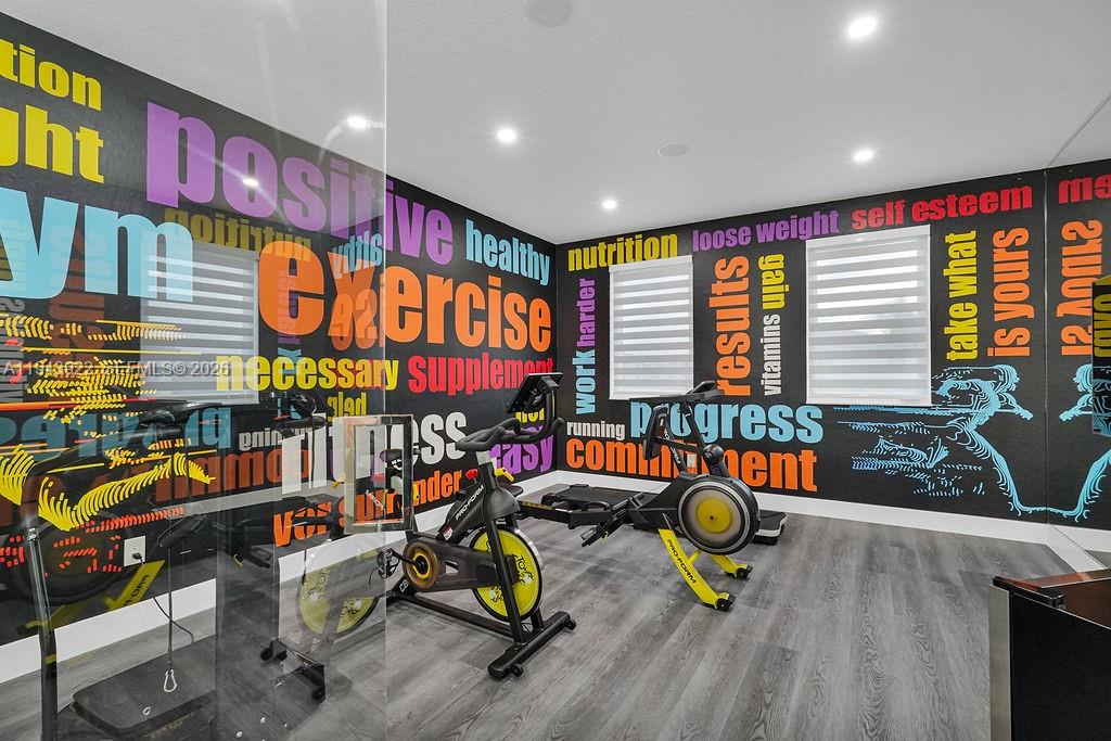 CENTURY GARDENS - Residential