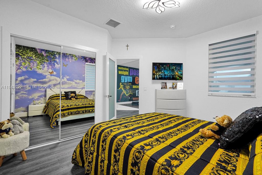 CENTURY GARDENS - Residential