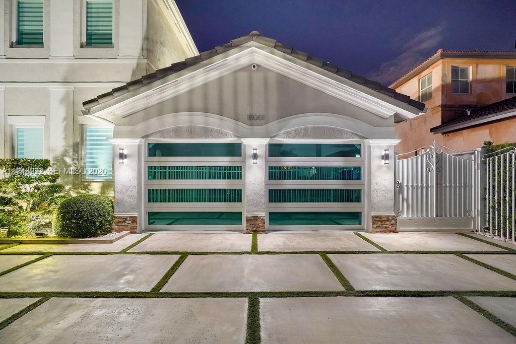 CENTURY GARDENS - Residential