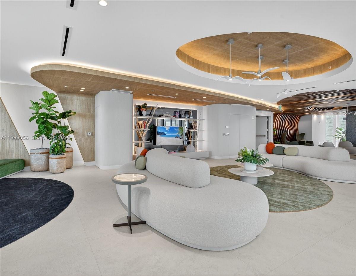 ARIA RESERVE - Residential