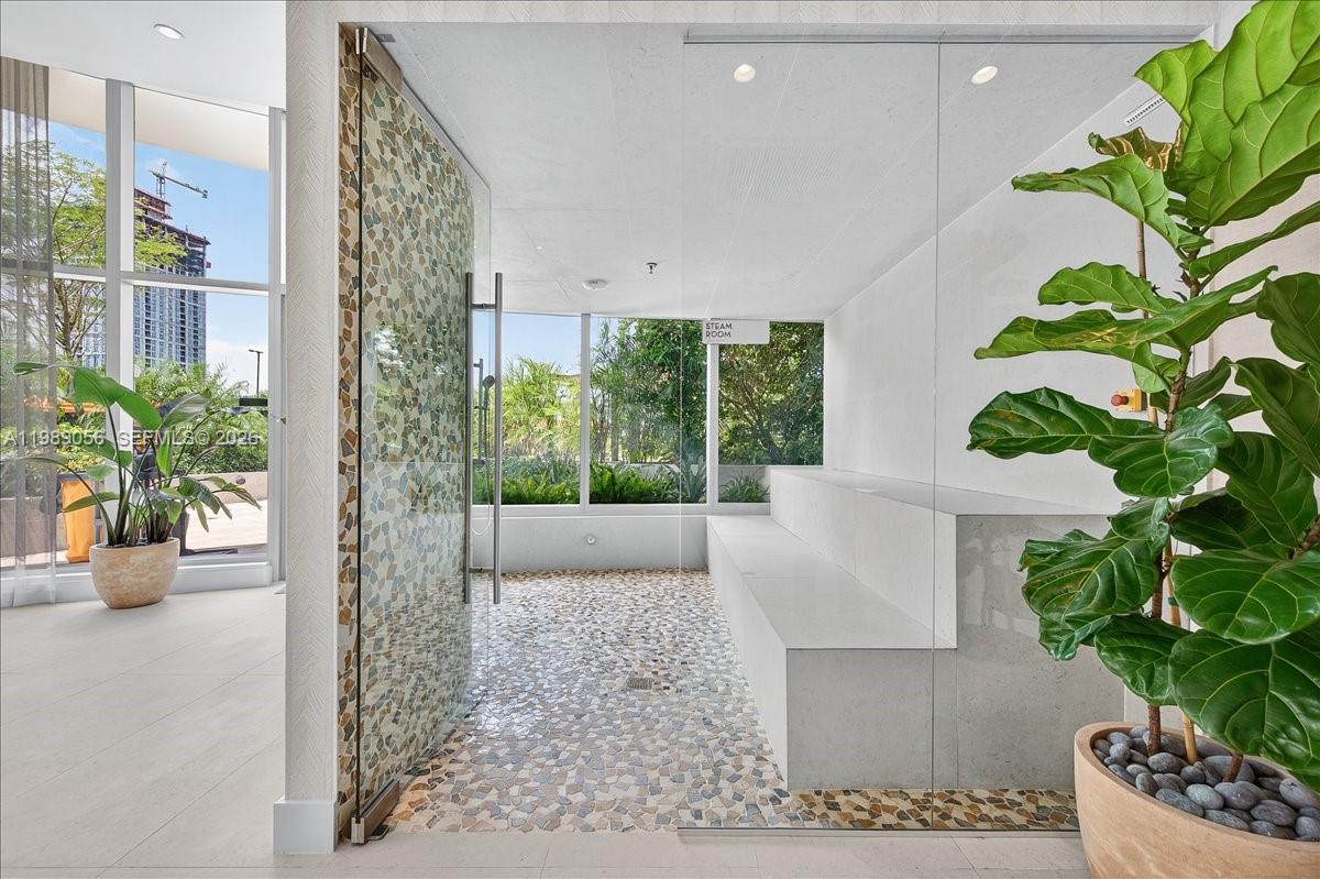 ARIA RESERVE - Residential