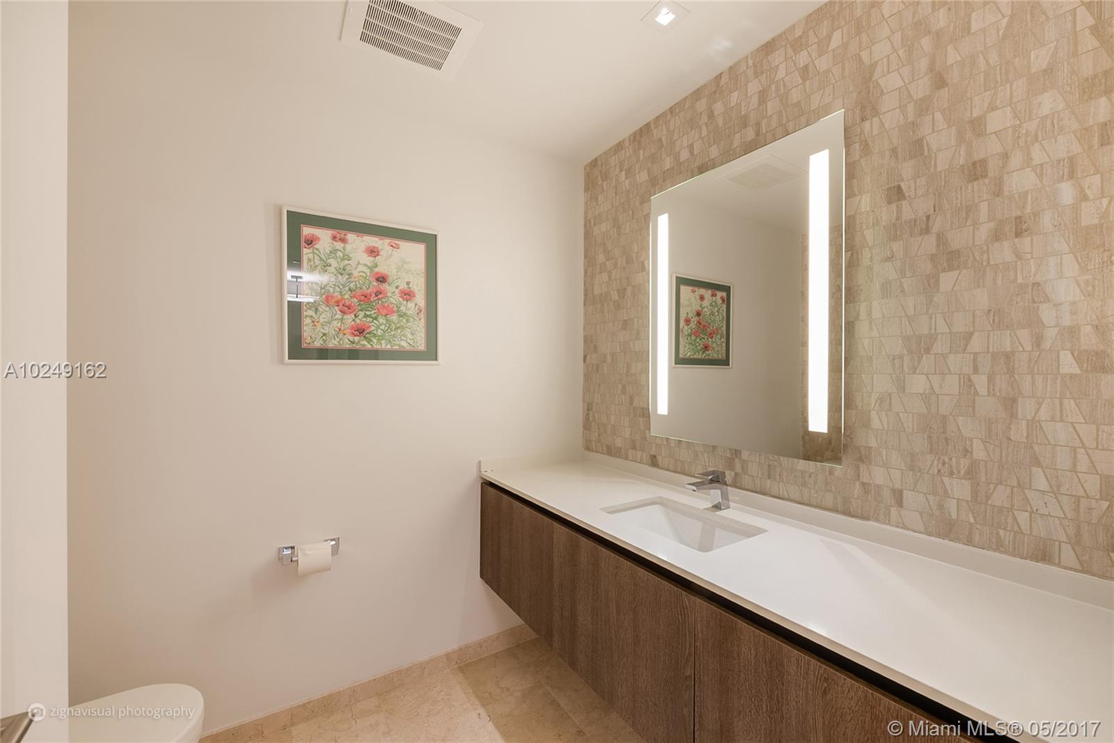 REACH BRICKELLCITYCENTRE - Residential Lease