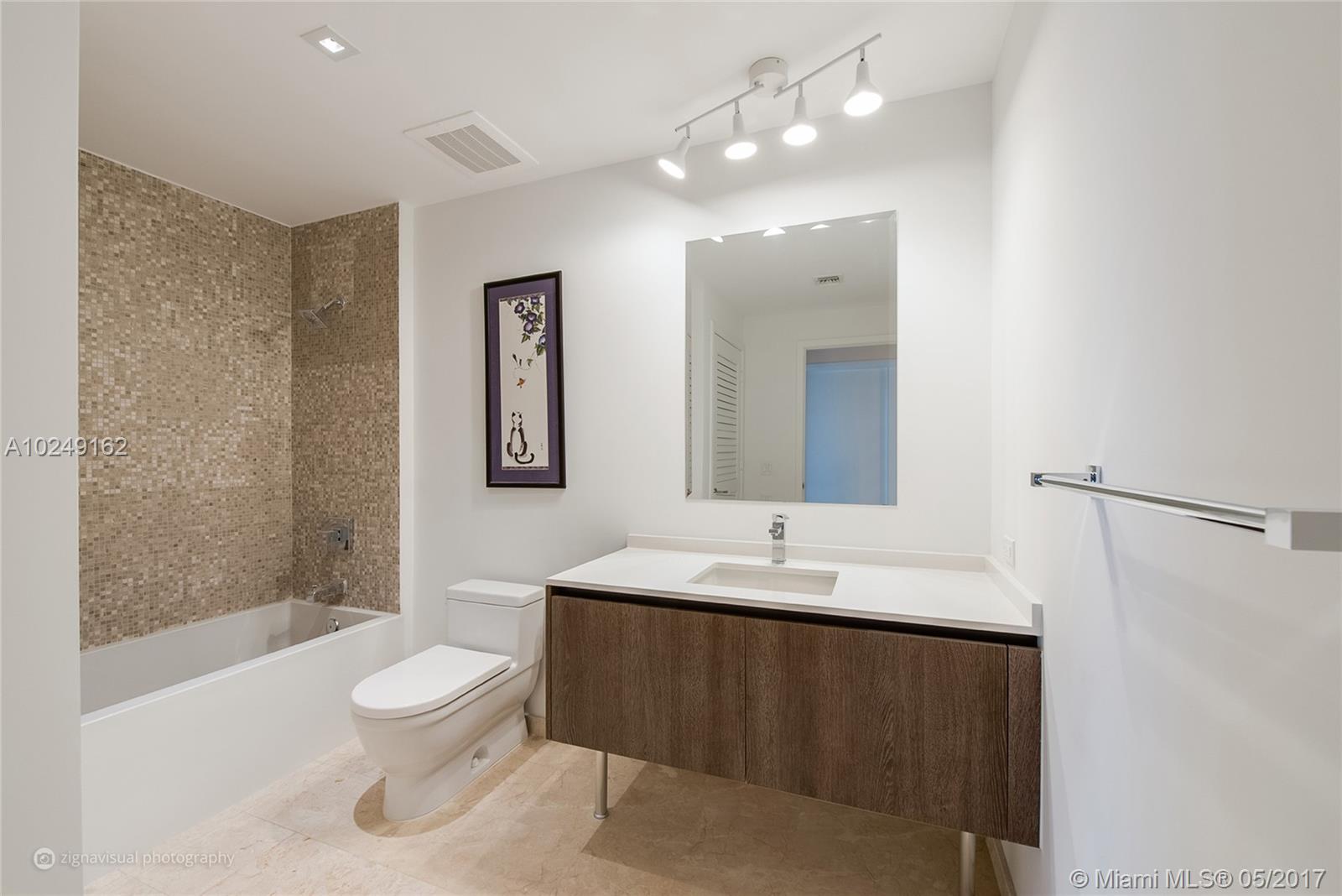 REACH BRICKELLCITYCENTRE - Residential Lease
