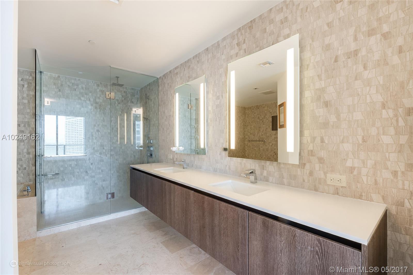 REACH BRICKELLCITYCENTRE - Residential Lease