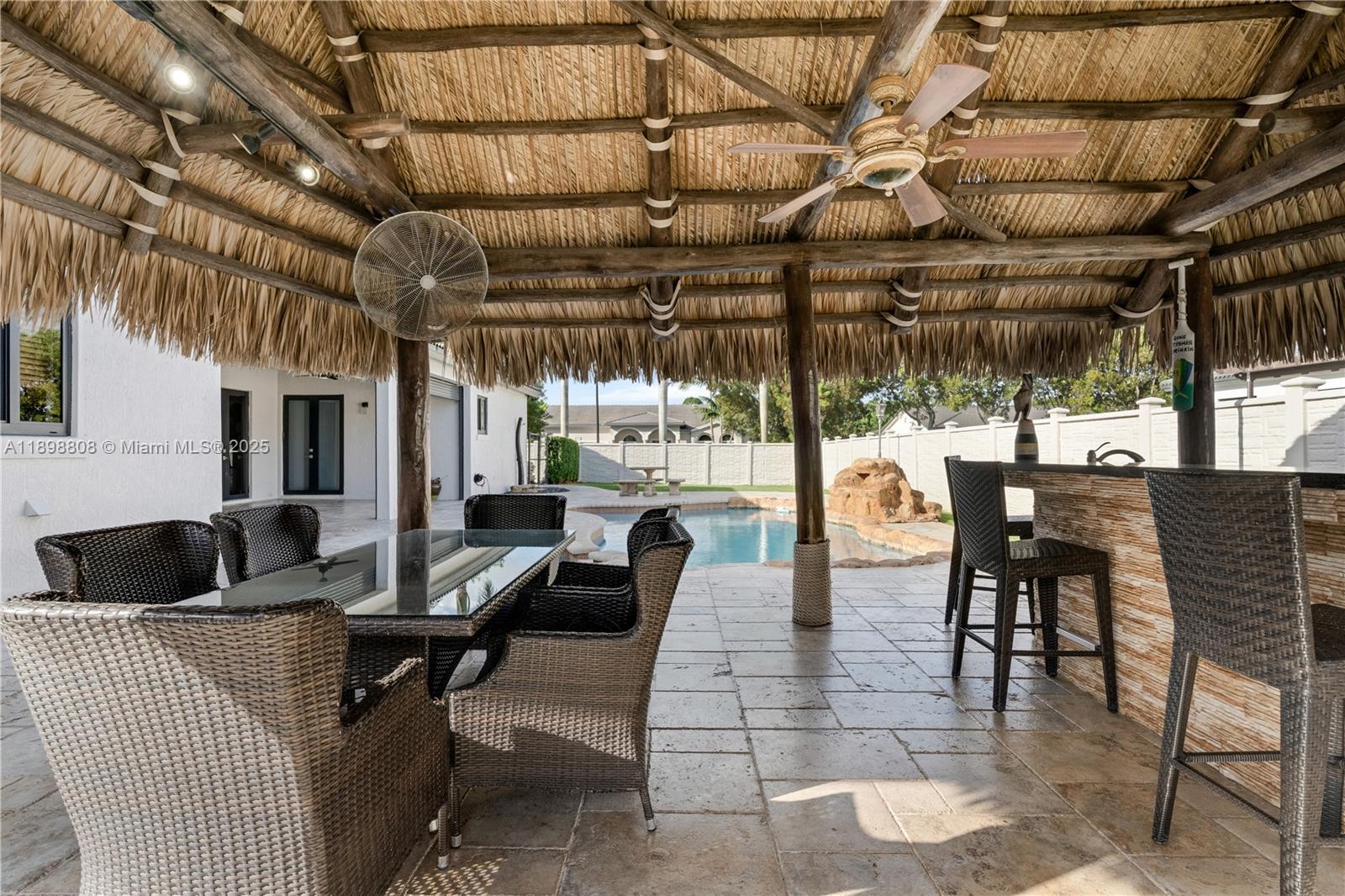 MUSTANG RANCHES - Residential