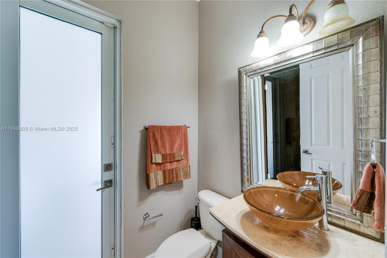 MUSTANG RANCHES - Residential