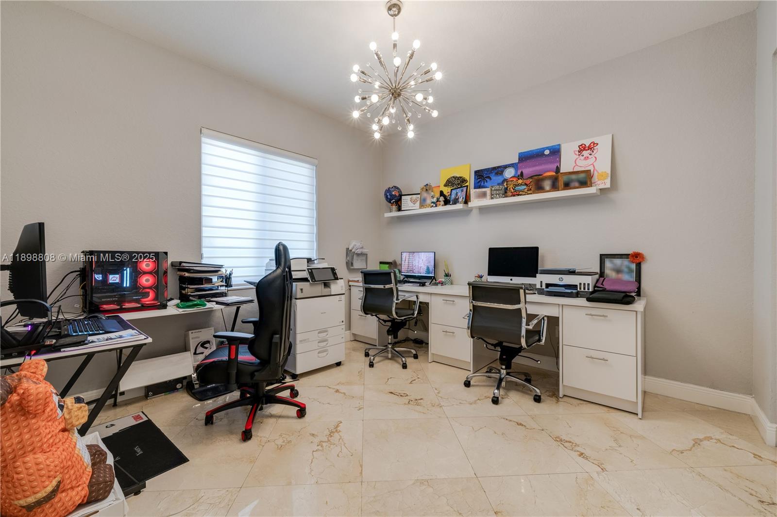 MUSTANG RANCHES - Residential