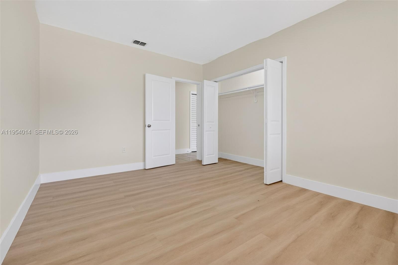 TREASURE ISLAND - Residential