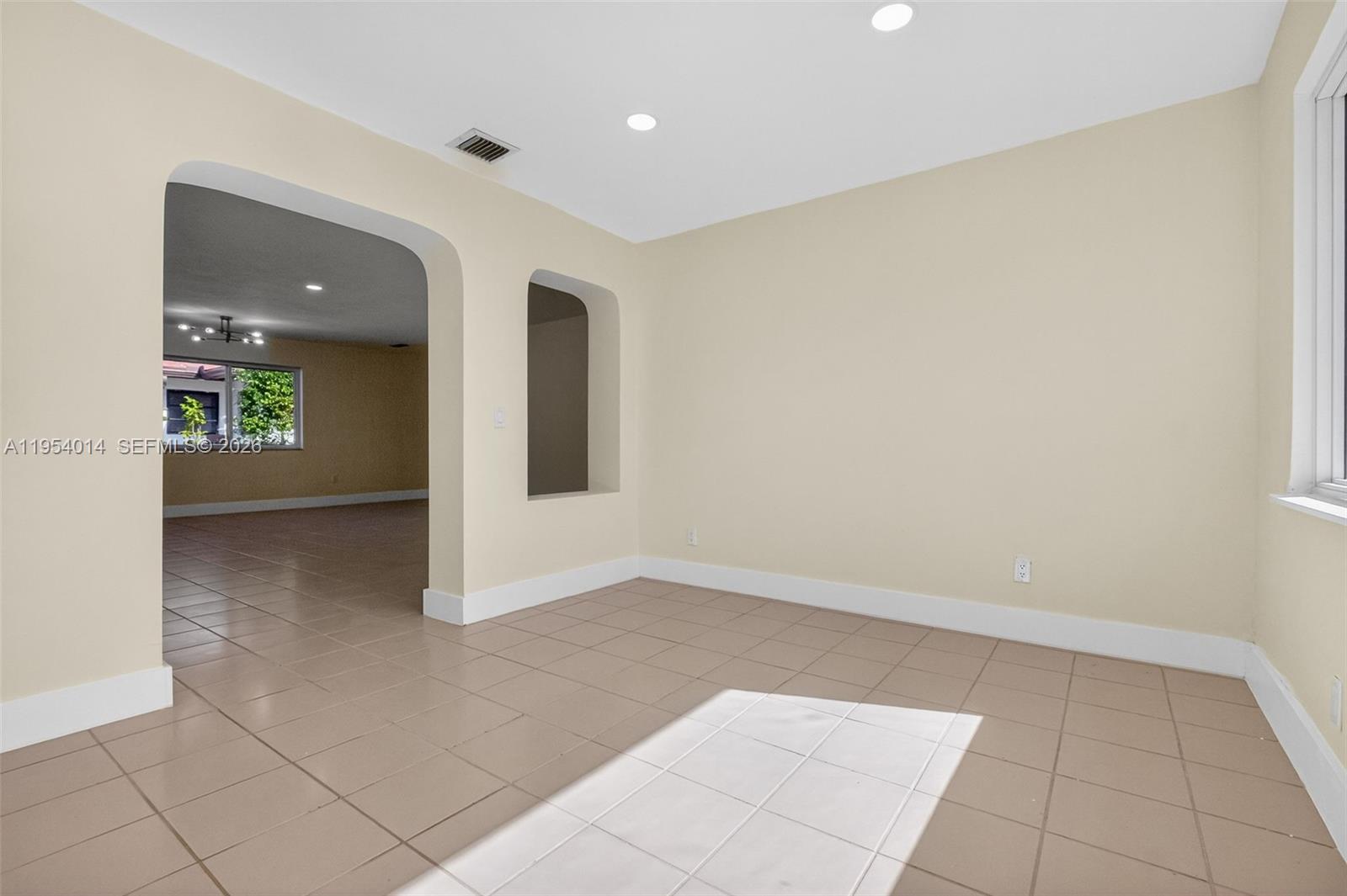 TREASURE ISLAND - Residential