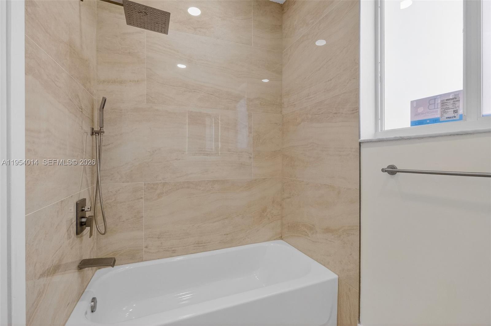 TREASURE ISLAND - Residential