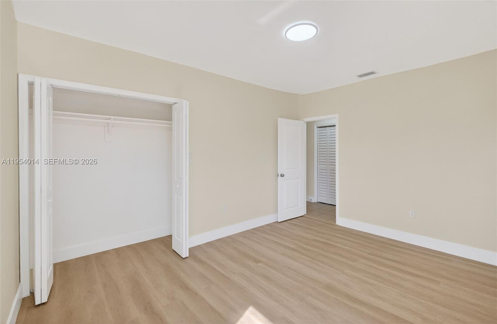 TREASURE ISLAND - Residential