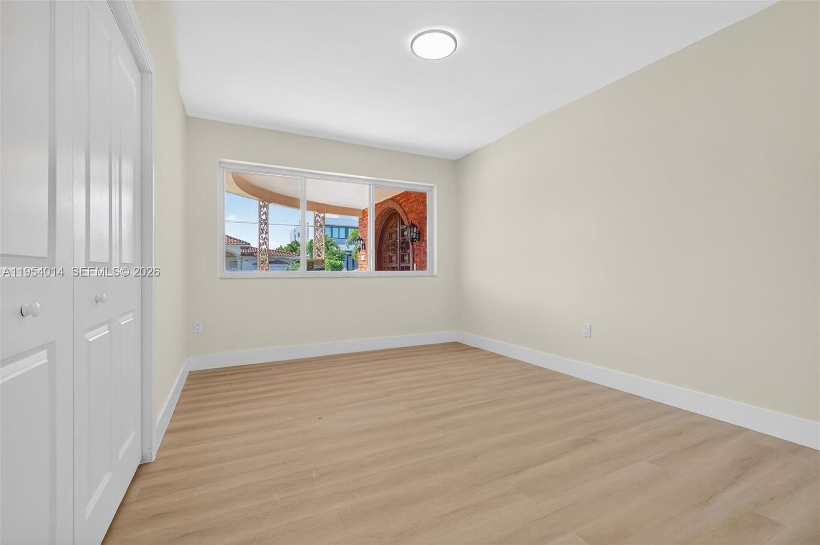 TREASURE ISLAND - Residential